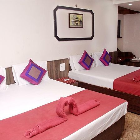 Viva Guest House Панаджи Экстерьер фото